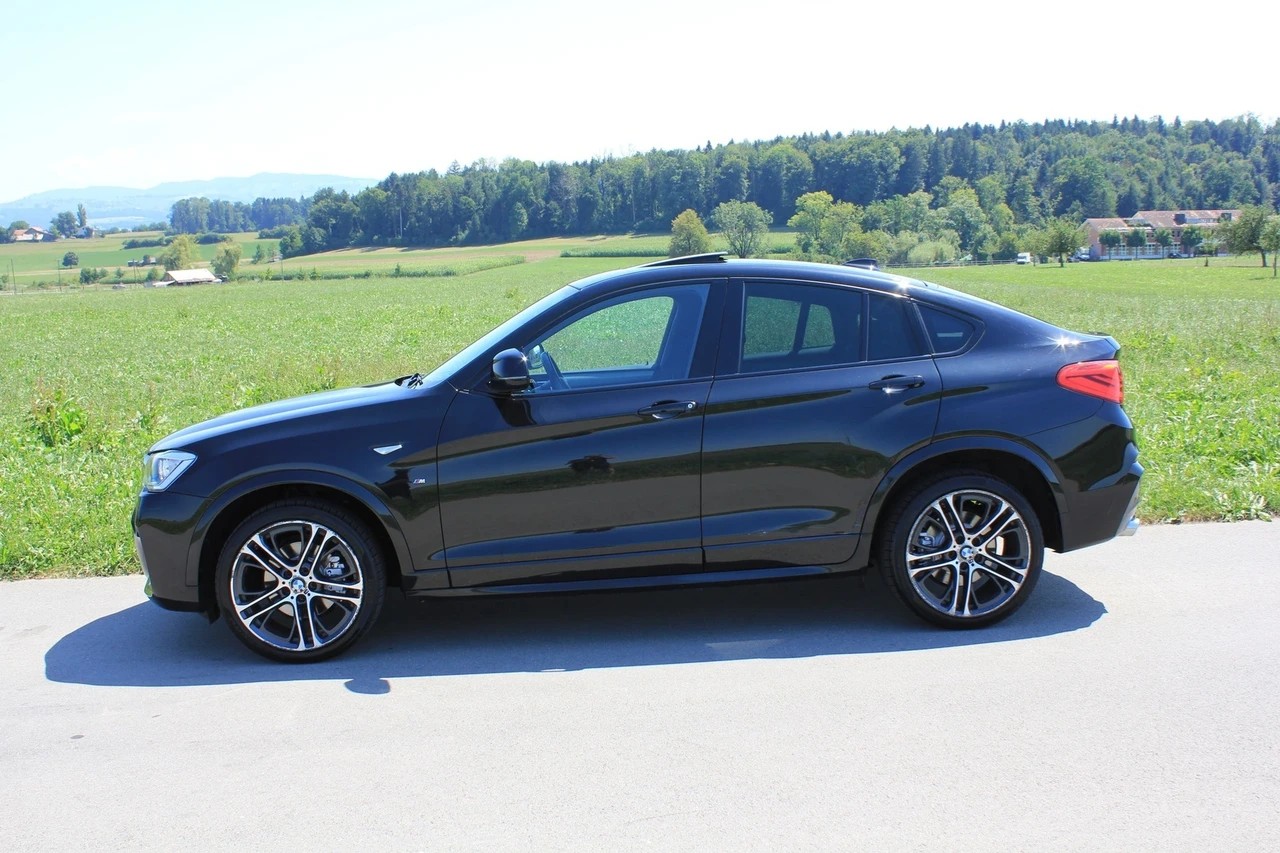 BMW X4 xDrive 30d Steptronic *Anhängerkupplung 2'400KG**-image-4