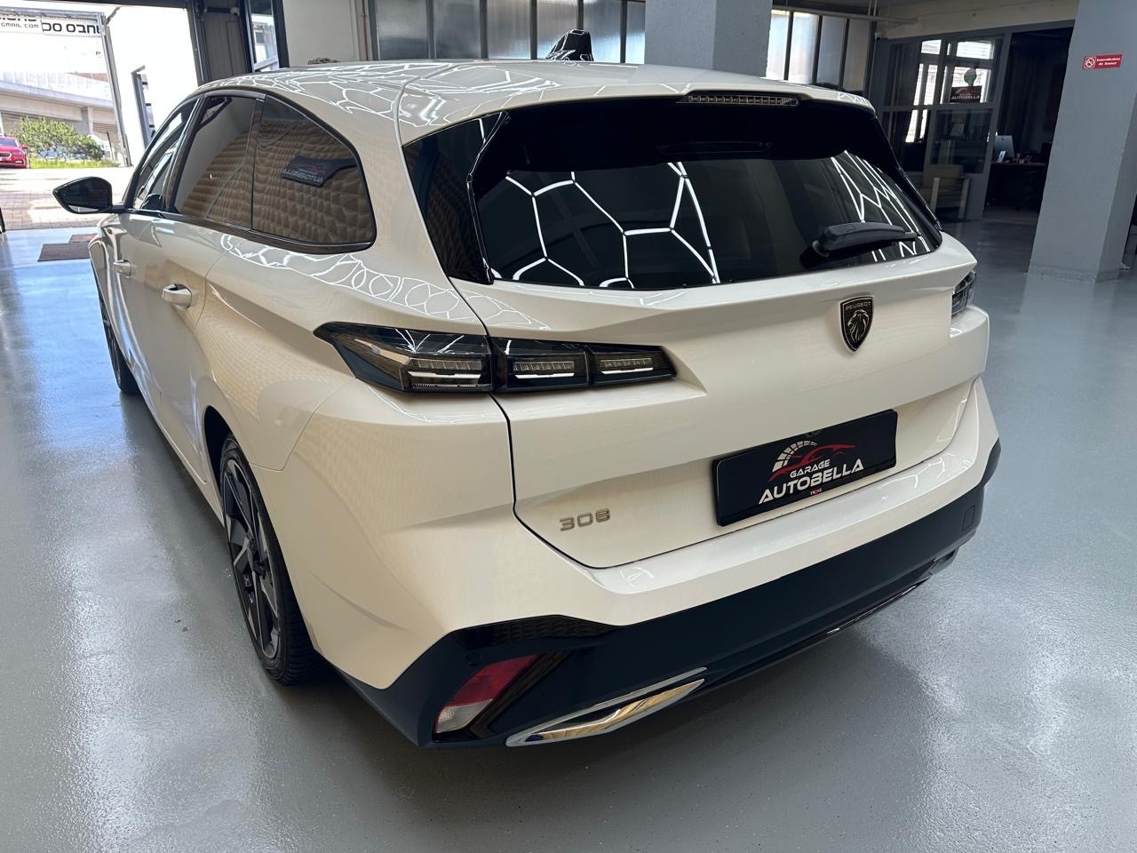 PEUGEOT 308 SW 1.5 BlueHDI Active Pack EAT8-image-3
