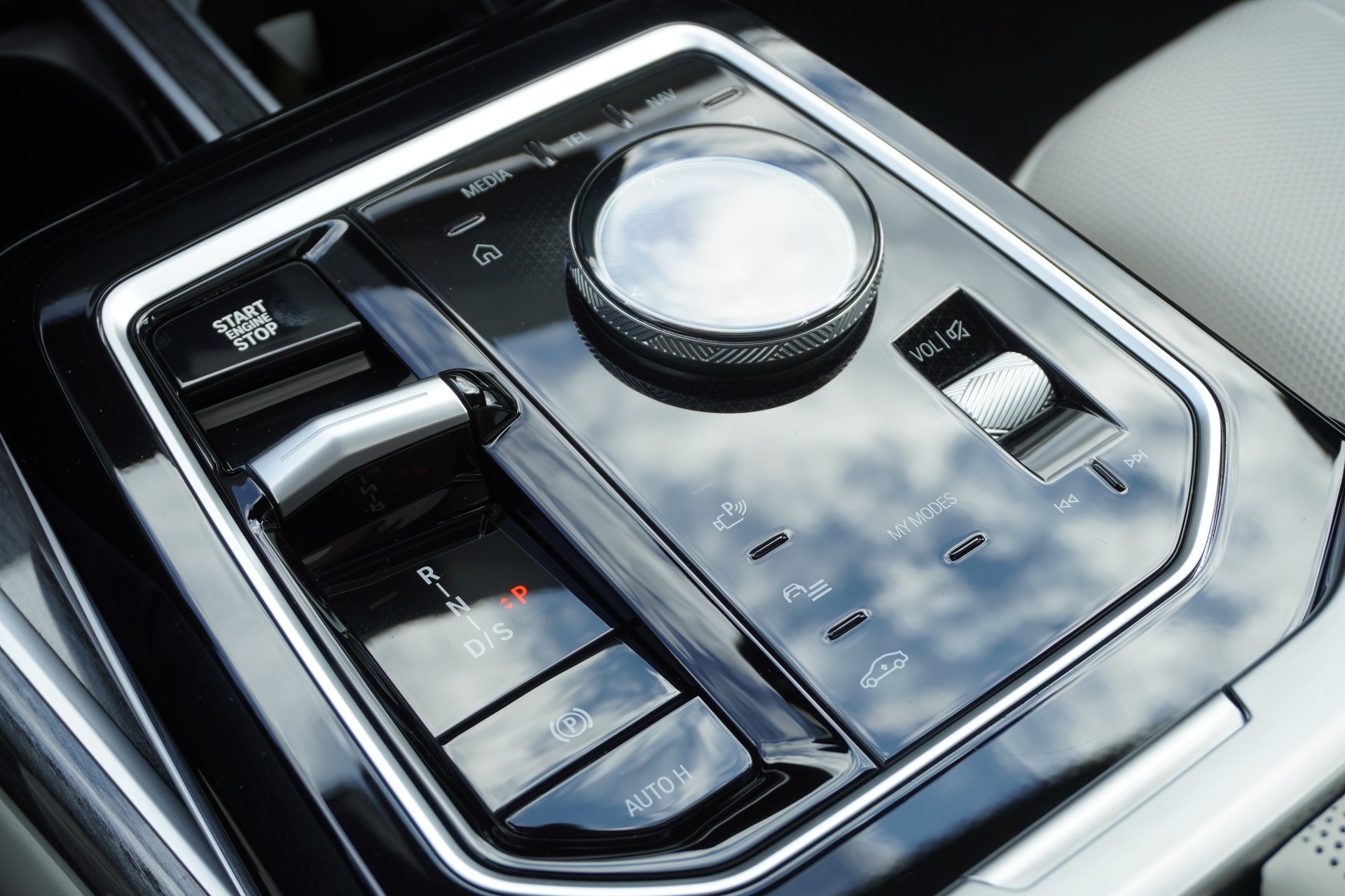 BMW 740d xDrive 48V Steptronic LUXURY!!!-image-20