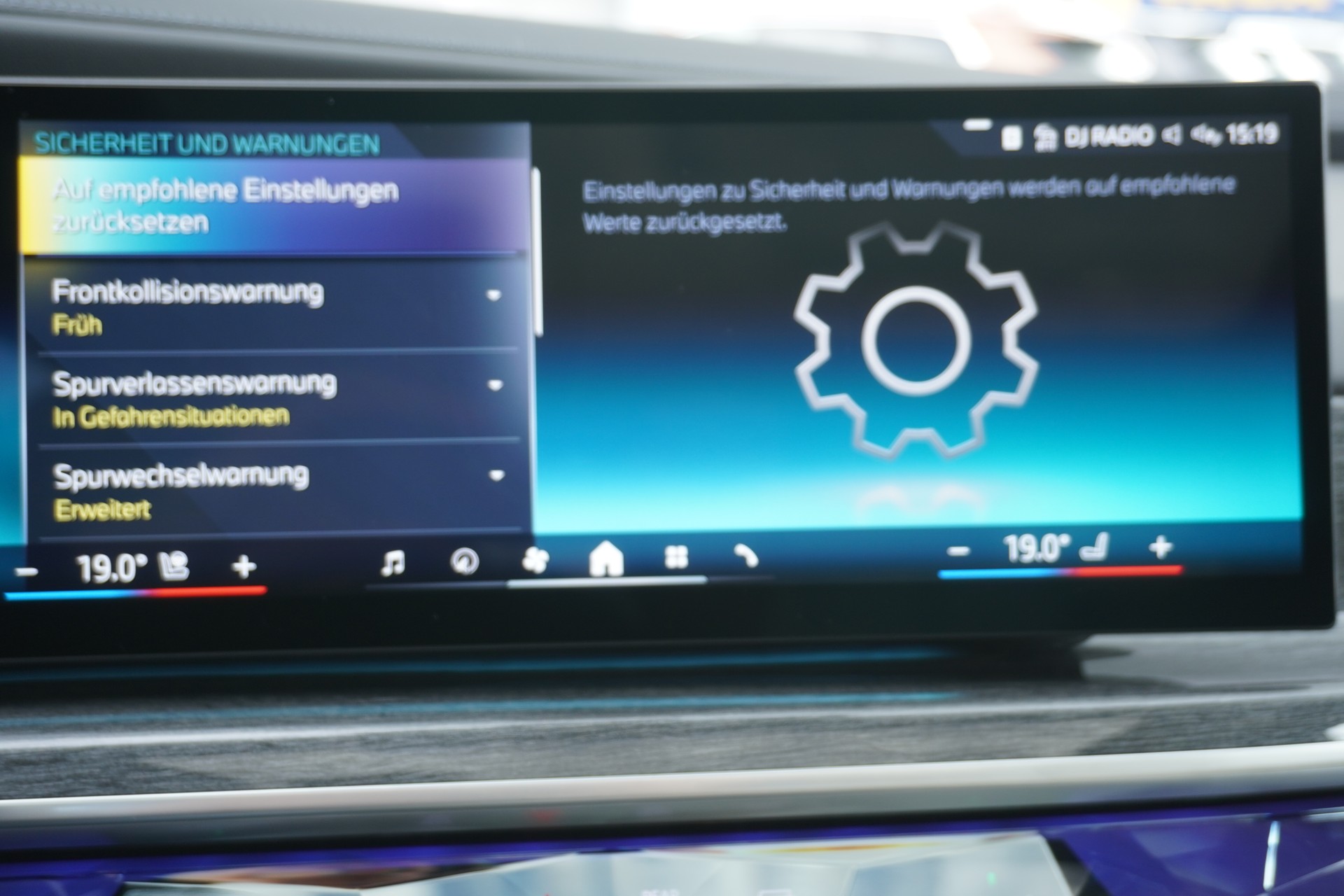 BMW 740d xDrive 48V Steptronic LUXURY!!!-image-32