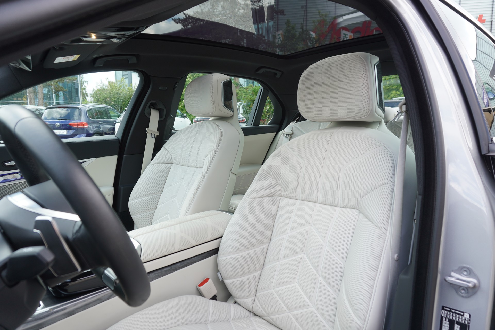 BMW 740d xDrive 48V Steptronic LUXURY!!!-image-11