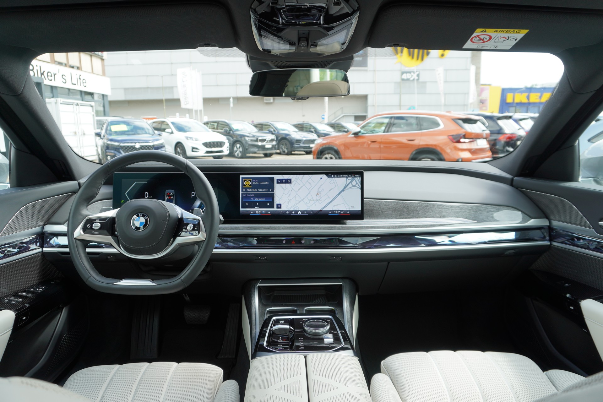 BMW 740d xDrive 48V Steptronic LUXURY!!!-image-18