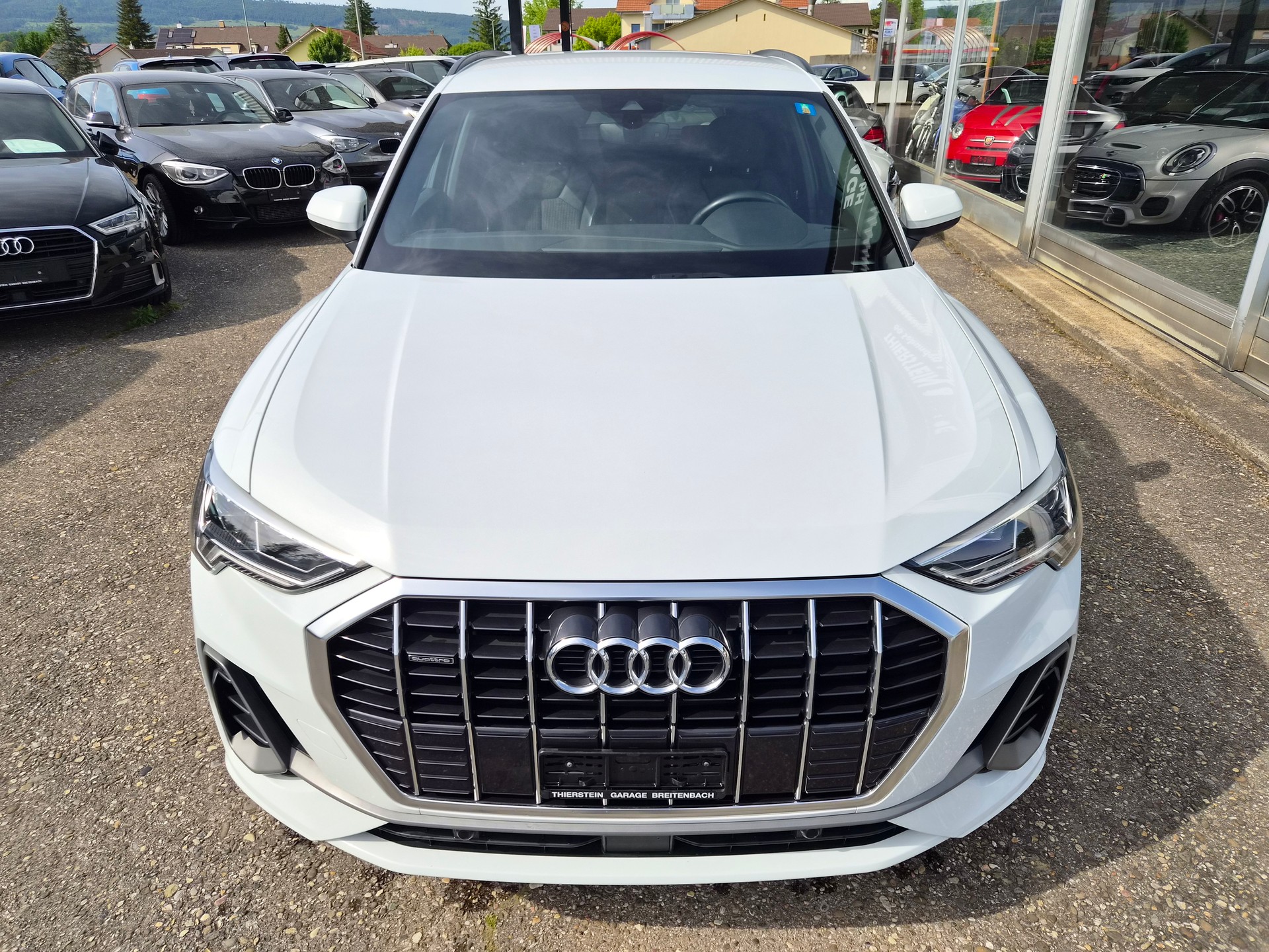 AUDI Q3 35 TDI S line Attraction quattro S-tronic S-Line-showroom-element-1