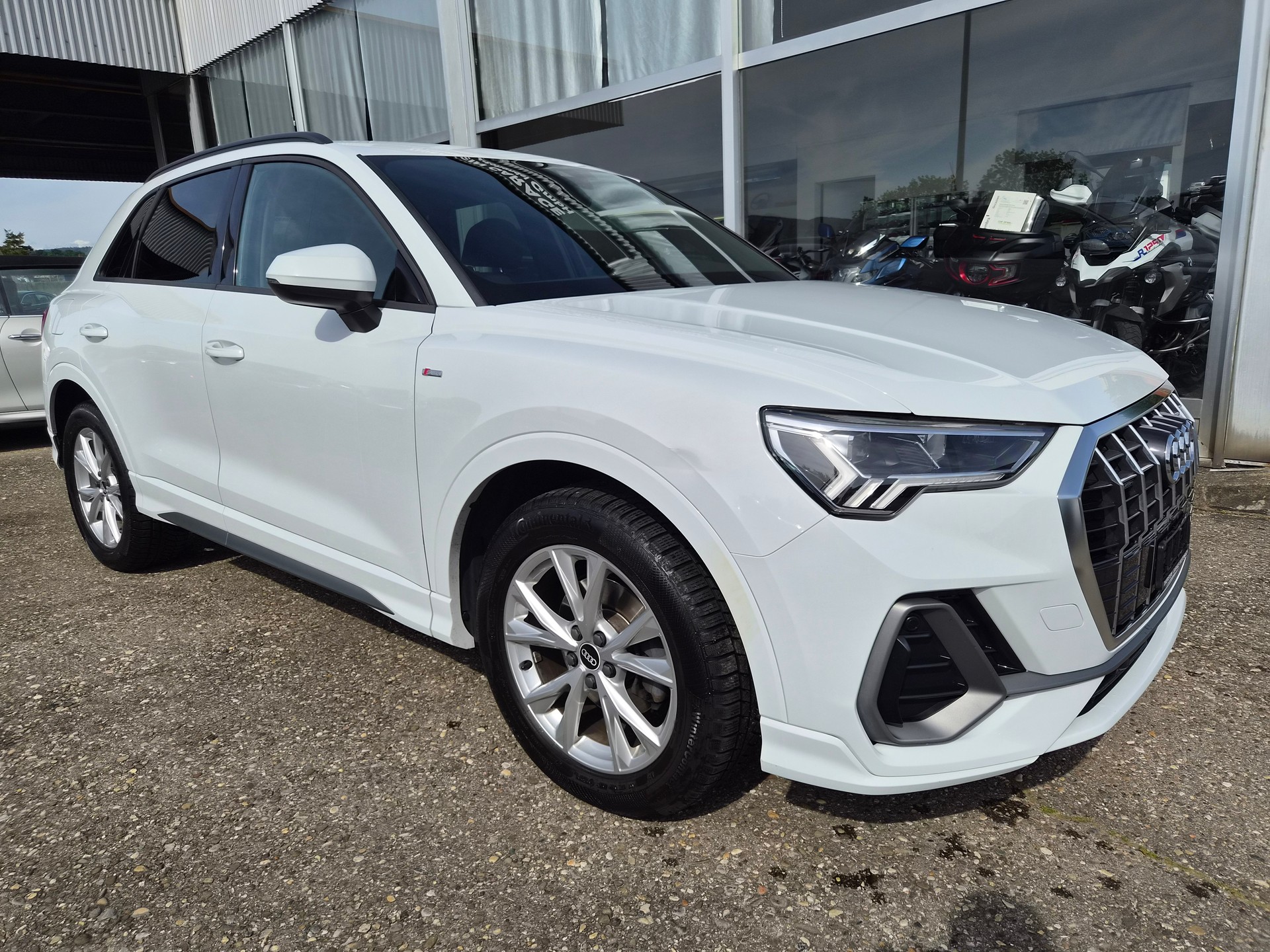 AUDI Q3 35 TDI S line Attraction quattro S-tronic S-Line