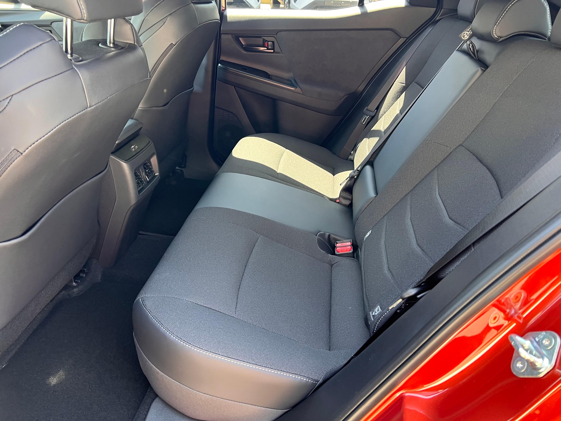 TOYOTA C-HR+ Style AWD-image-10