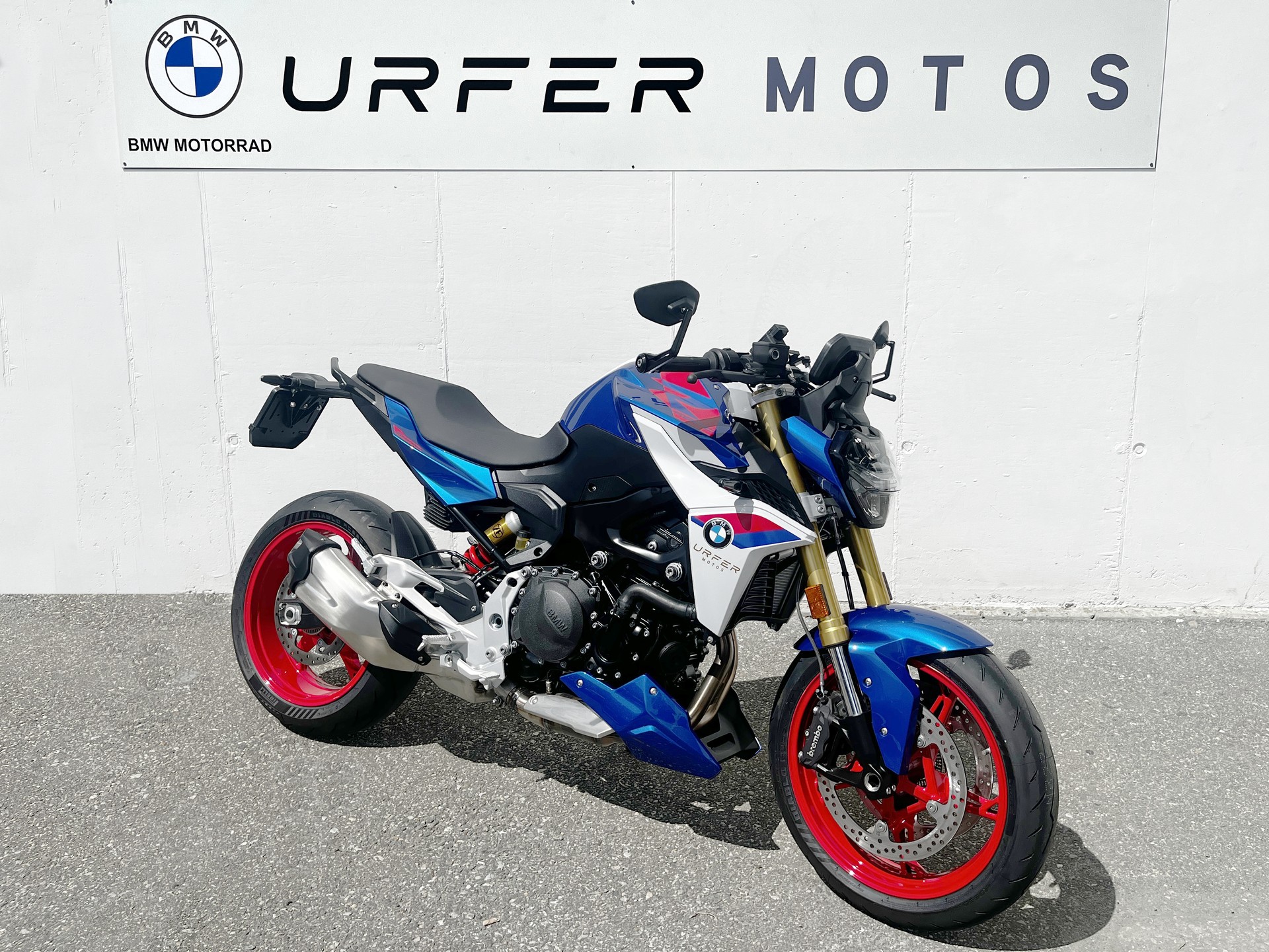 BMW F 900 R-showroom-element-1