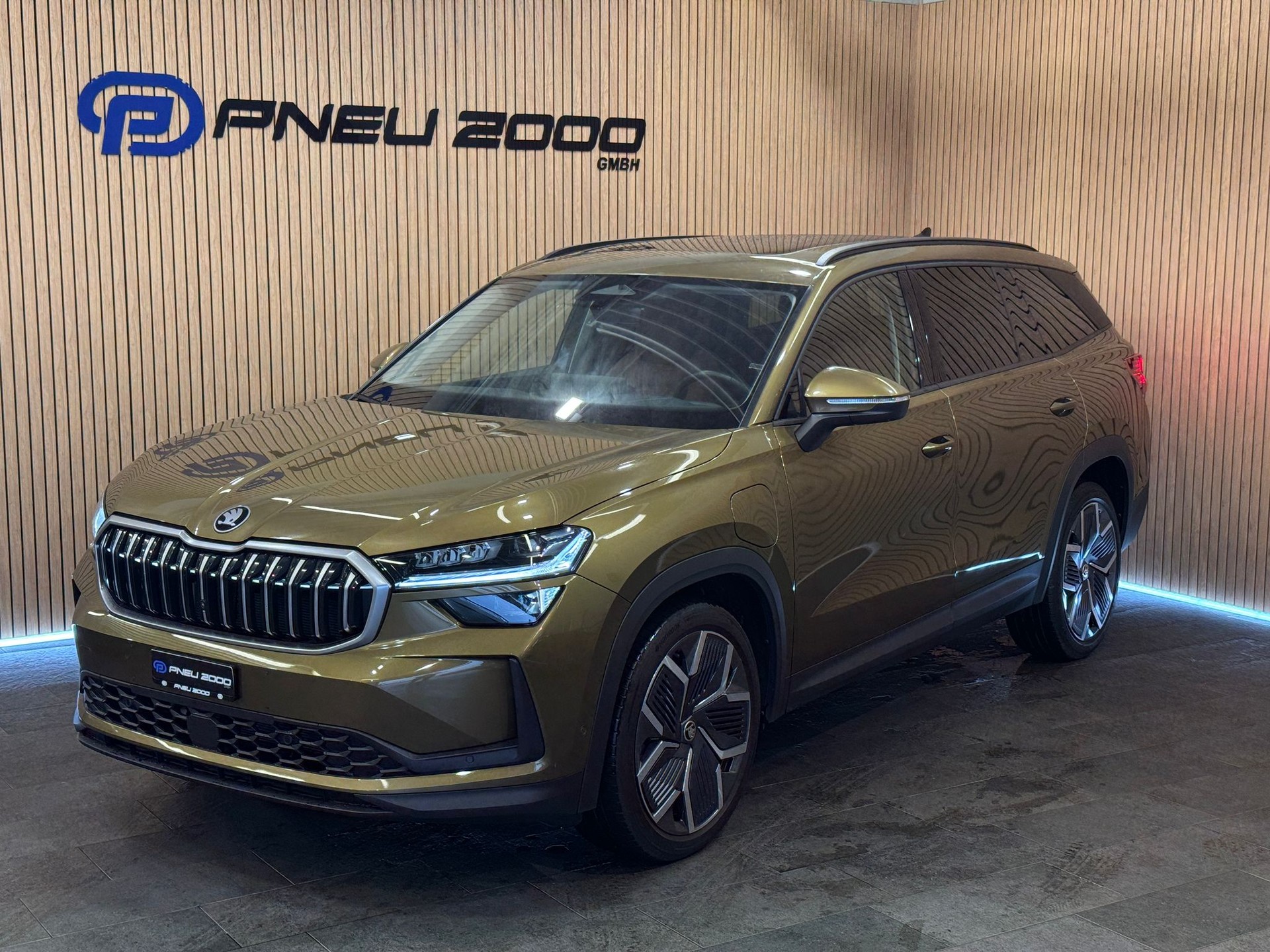 SKODA Kodiaq 1.5 TSI PHEV Selection *Vollleder Sitze*