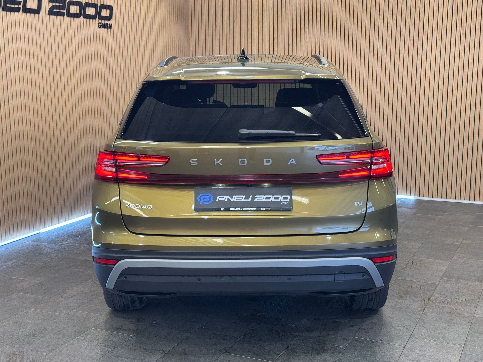 SKODA Kodiaq 1.5 TSI PHEV Selection *Vollleder Sitze*-image-5