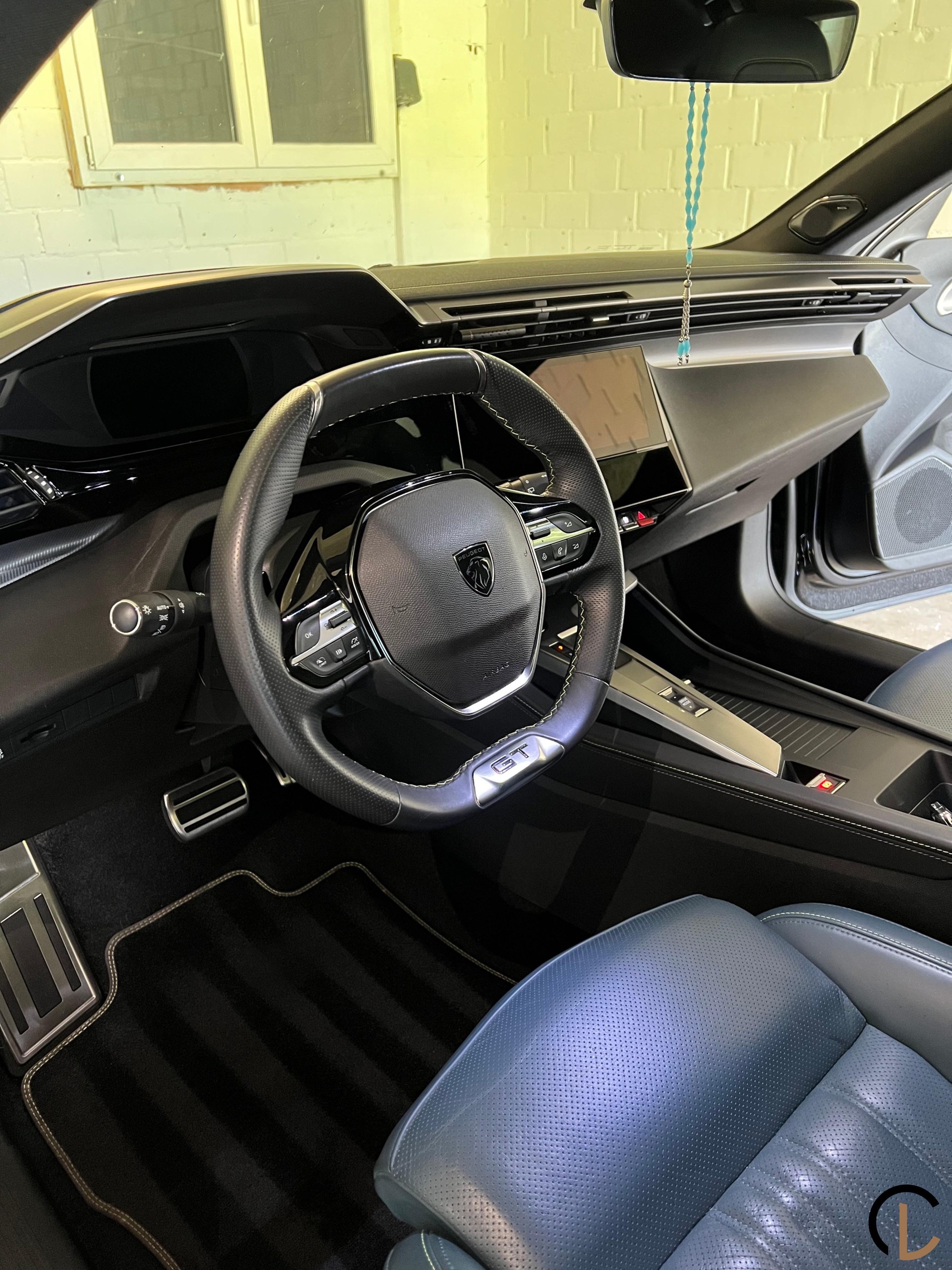 PEUGEOT Trotz Unfall, Fahrbereit: 308 1.2 PureTech GT Pack mit Sonderausstattung-image-2