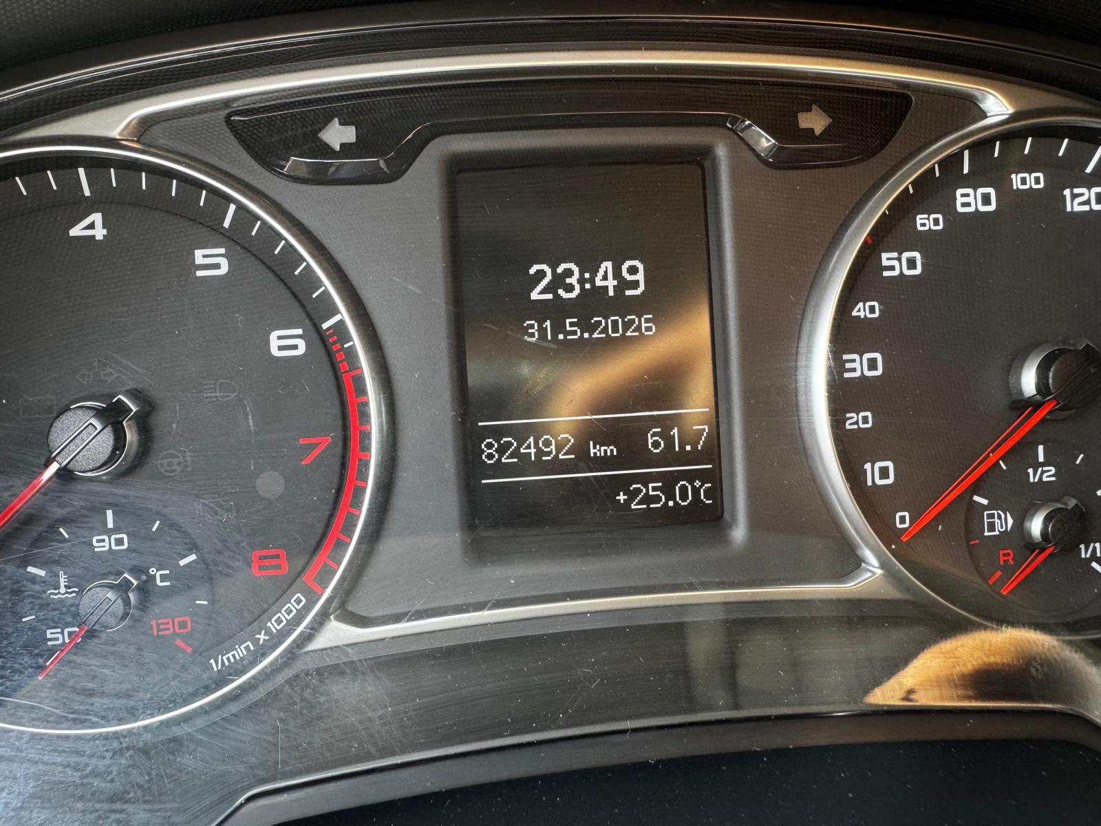 AUDI A1 Sportback 1.4 TFSI Design S-tronic-image-14