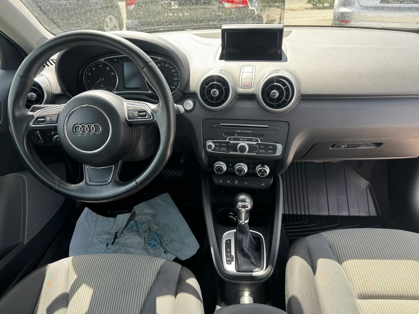 AUDI A1 Sportback 1.4 TFSI Design S-tronic-image-9