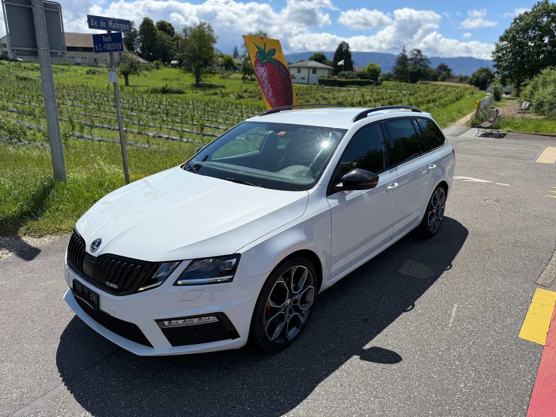 SKODA Octavia Combi 2.0 TDI RS 4x4 DSG-image-2