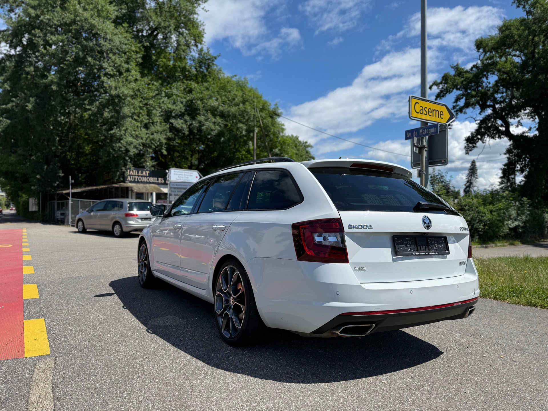 SKODA Octavia Combi 2.0 TDI RS 4x4 DSG-image-4