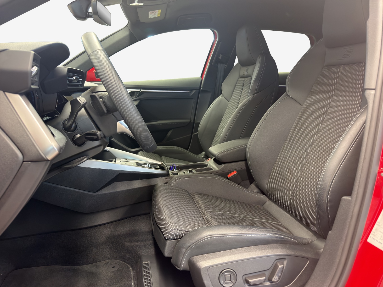 AUDI A3 Sportback 35 TFSI S line Attraction S-tronic-image-7