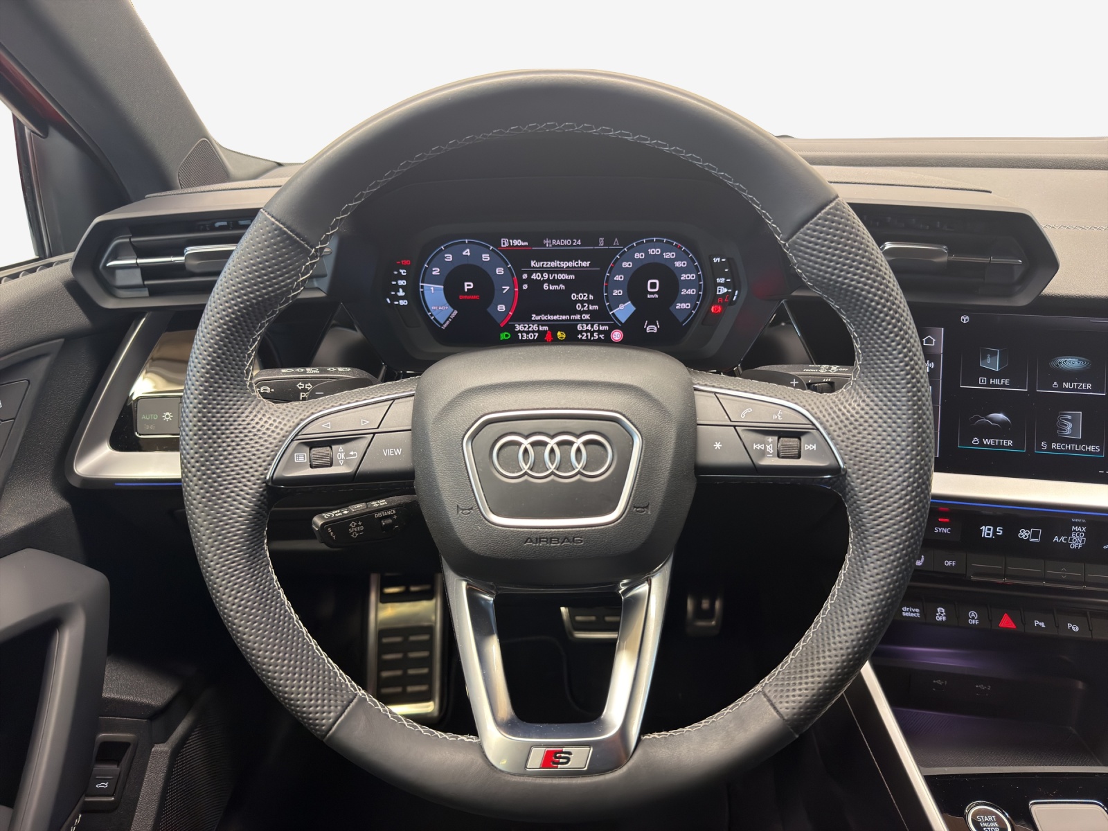 AUDI A3 Sportback 35 TFSI S line Attraction S-tronic-image-9