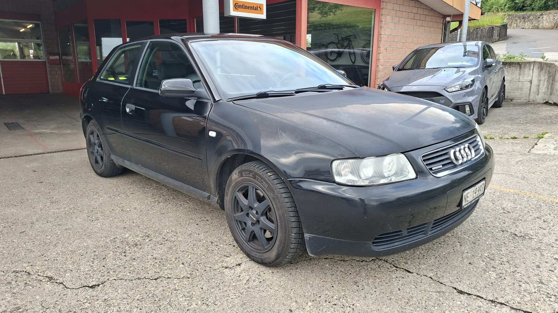 AUDI A3 1.8 T quattro Attraction-image-0