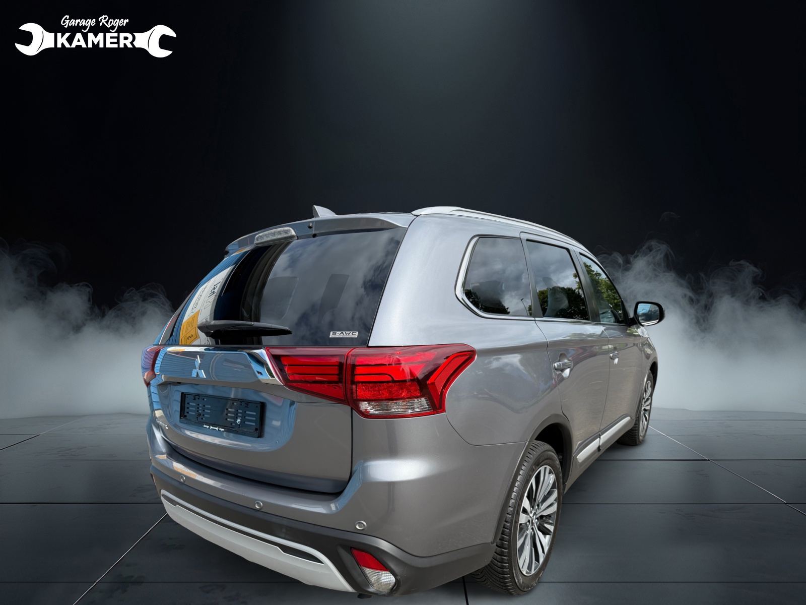 MITSUBISHI Outlander 2.0 Value 4WD CVT-showroom-element-2