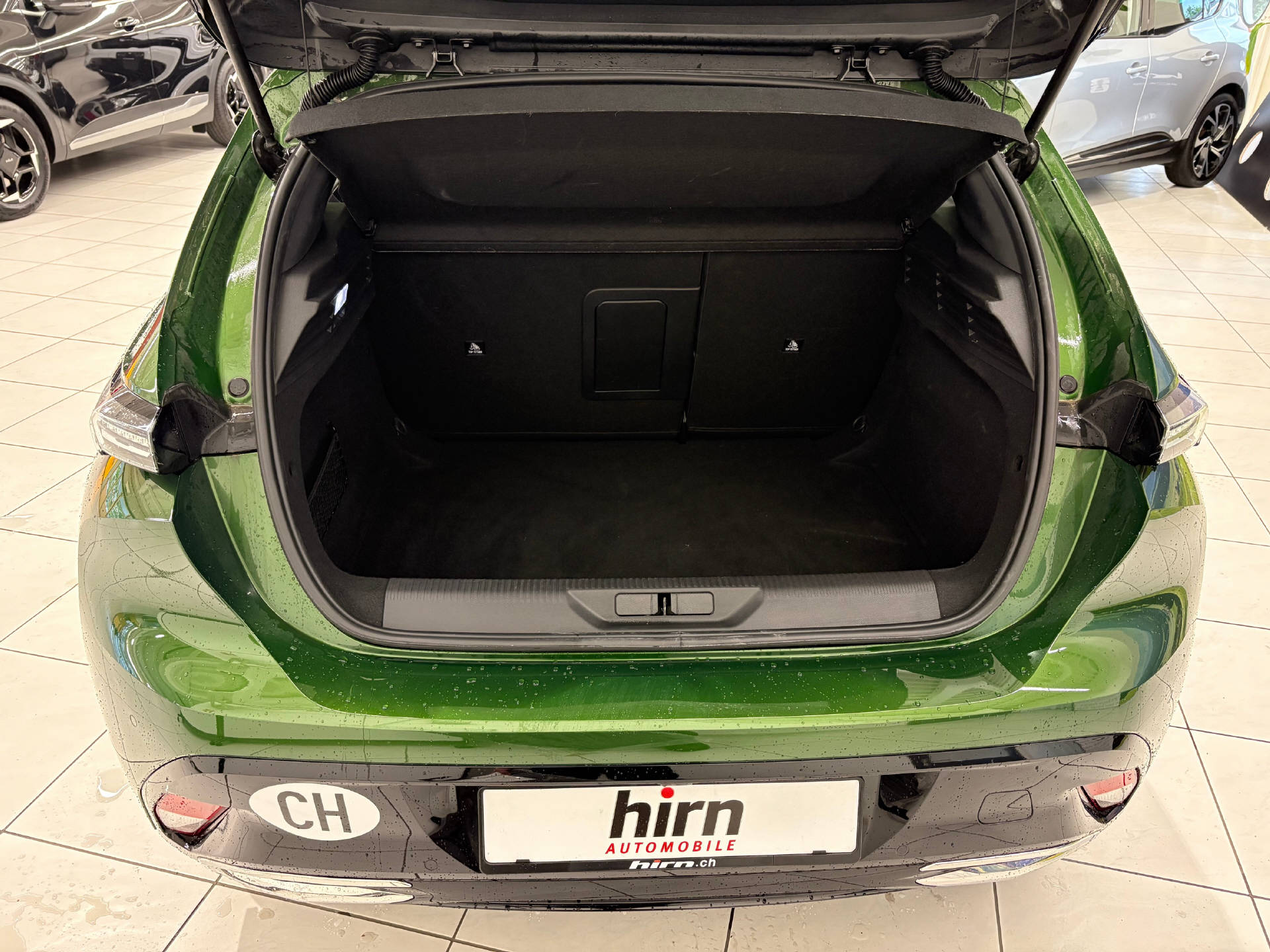PEUGEOT 308 1.2 PureTech Allure Pack-image-8
