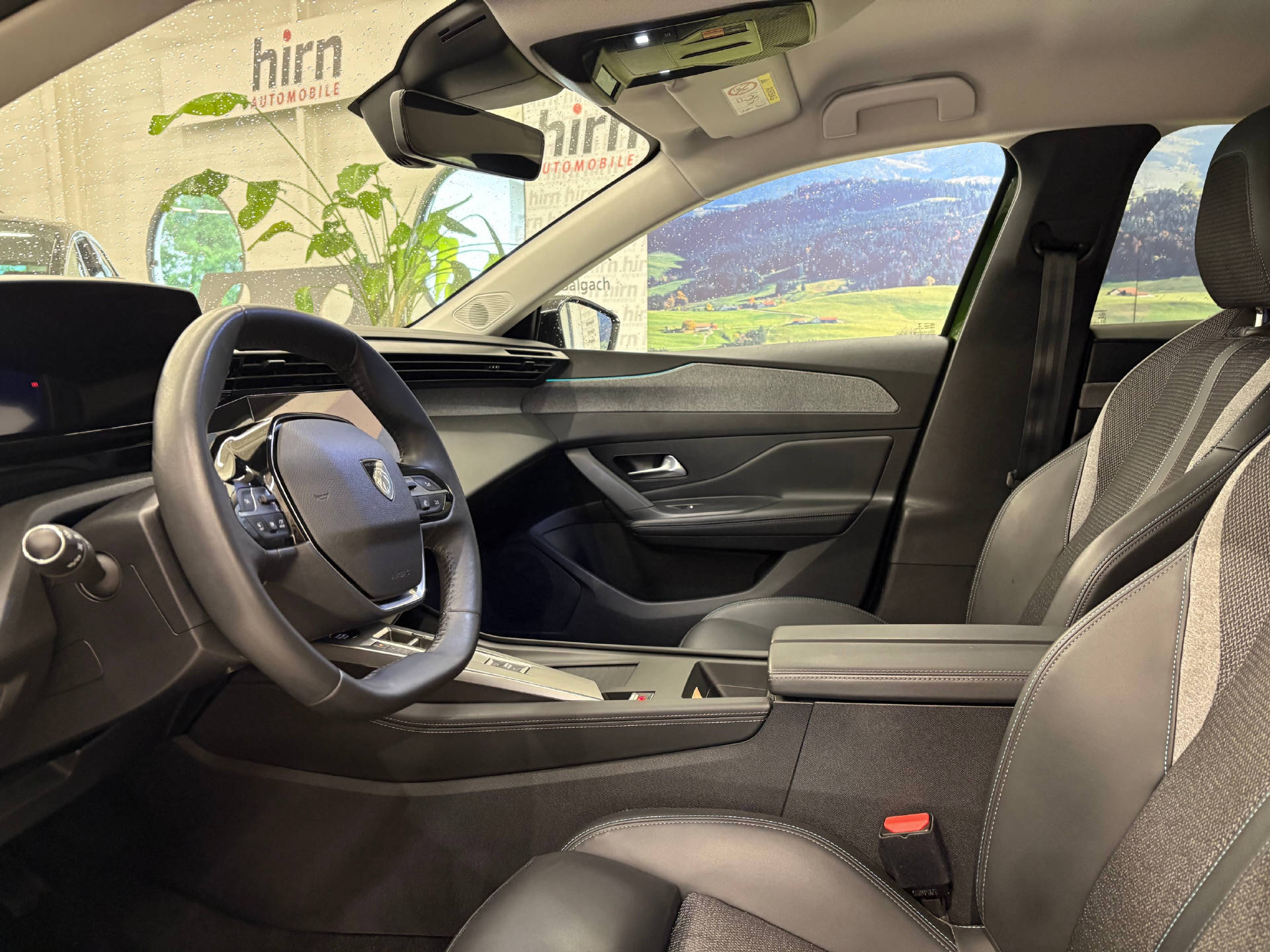 PEUGEOT 308 1.2 PureTech Allure Pack-image-5