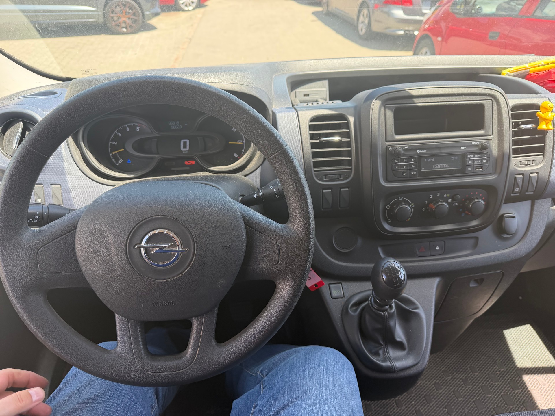 OPEL Vivaro 1.6 CDTI 2.7t L1H1-image-9