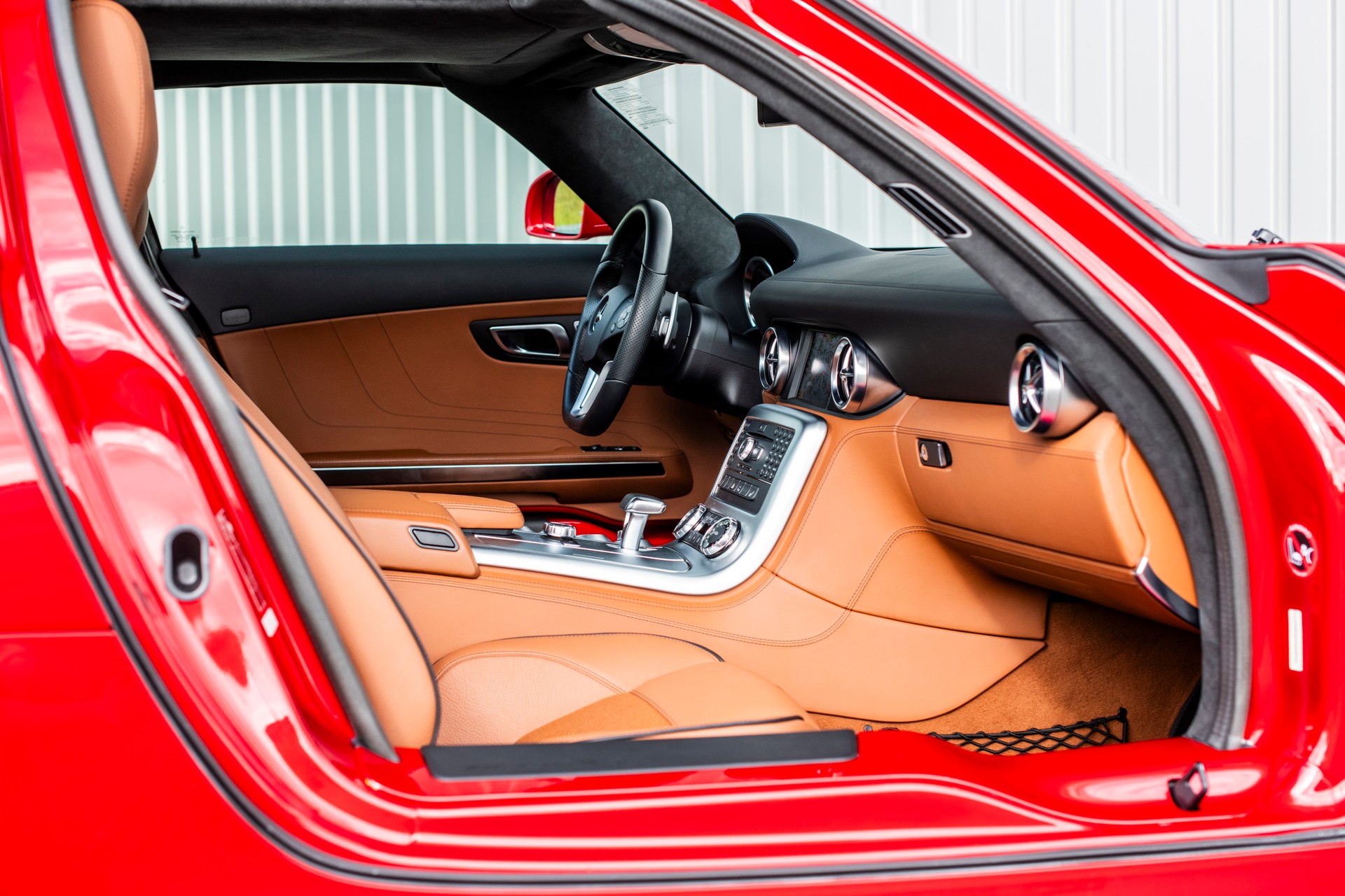 MERCEDES-BENZ SLS 63 AMG Speedshift-image-7