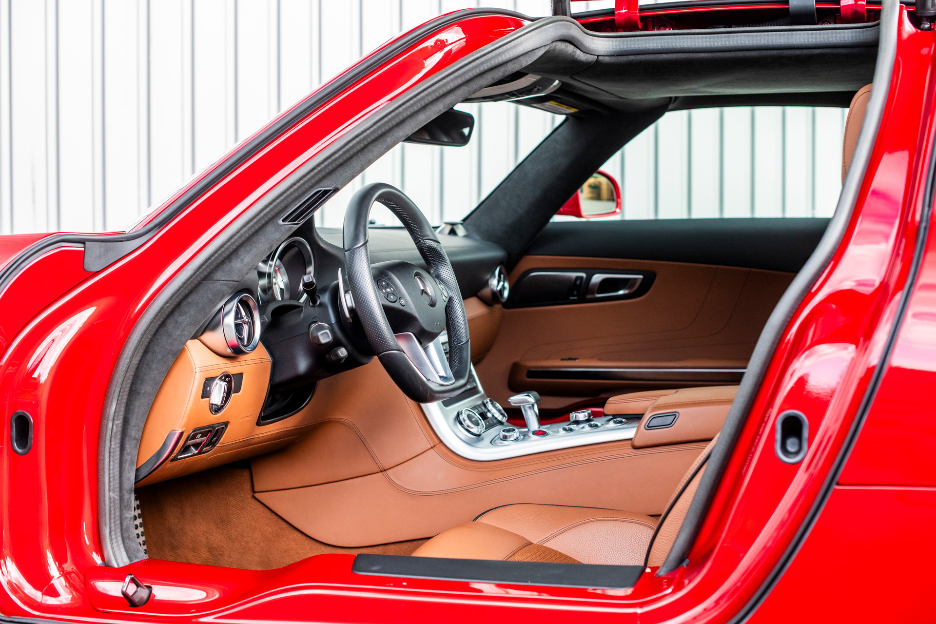 MERCEDES-BENZ SLS 63 AMG Speedshift-image-5