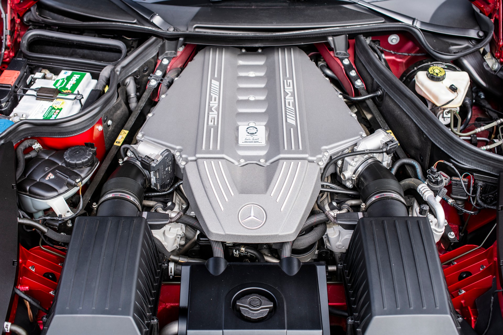 MERCEDES-BENZ SLS 63 AMG Speedshift-image-8