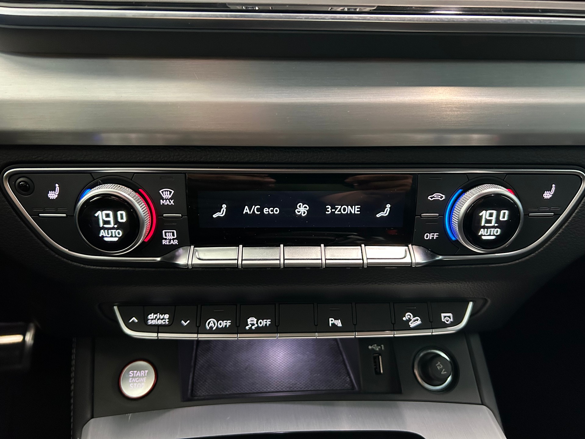 AUDI SQ5 TDI quattro tiptronic-image-20