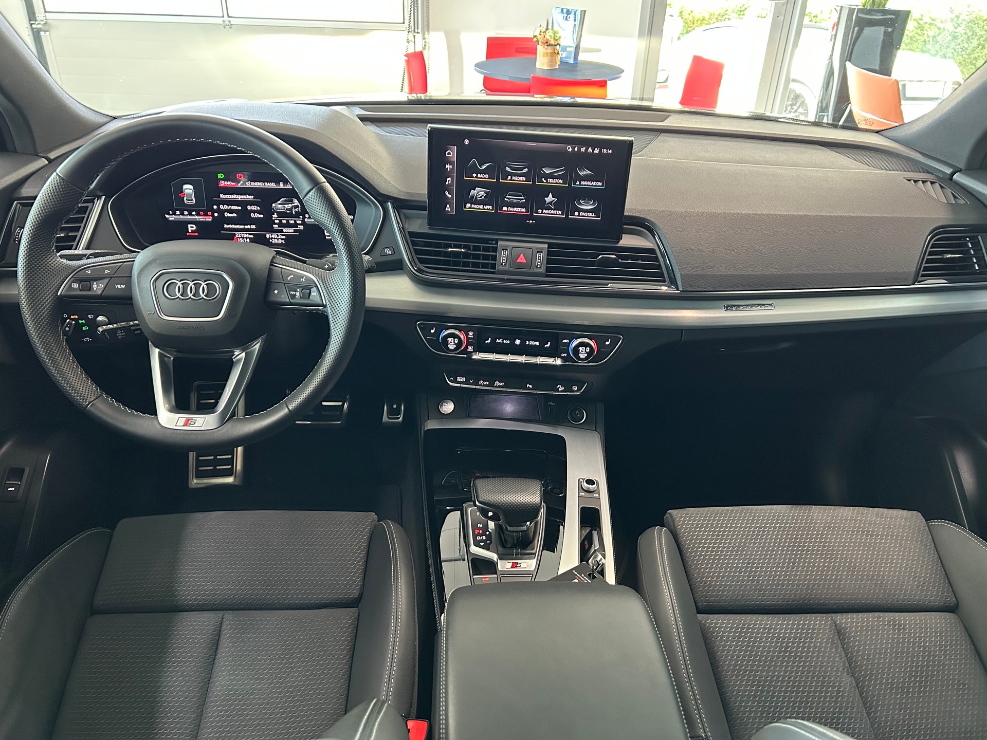 AUDI SQ5 TDI quattro tiptronic-image-12