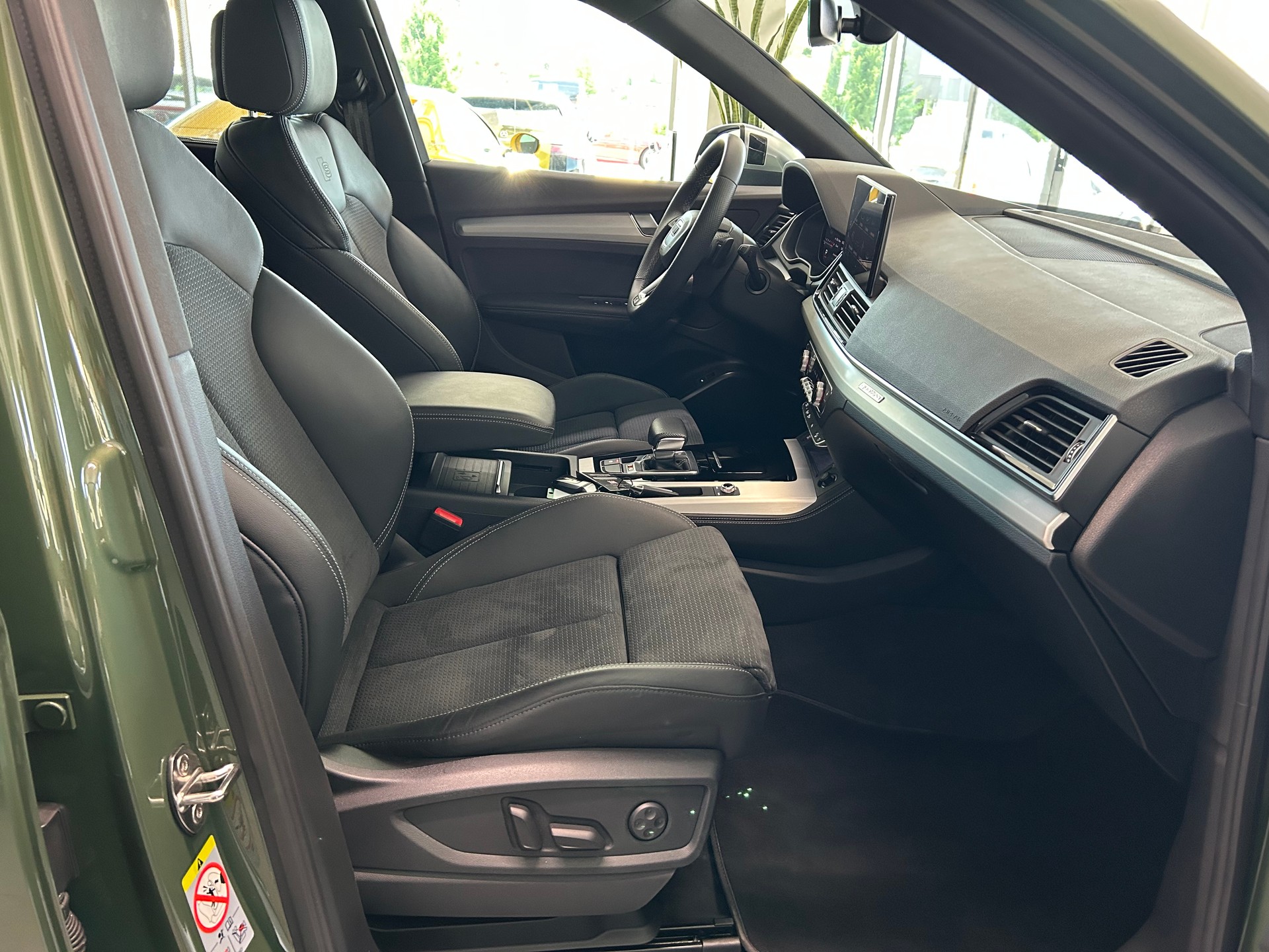 AUDI SQ5 TDI quattro tiptronic-image-10
