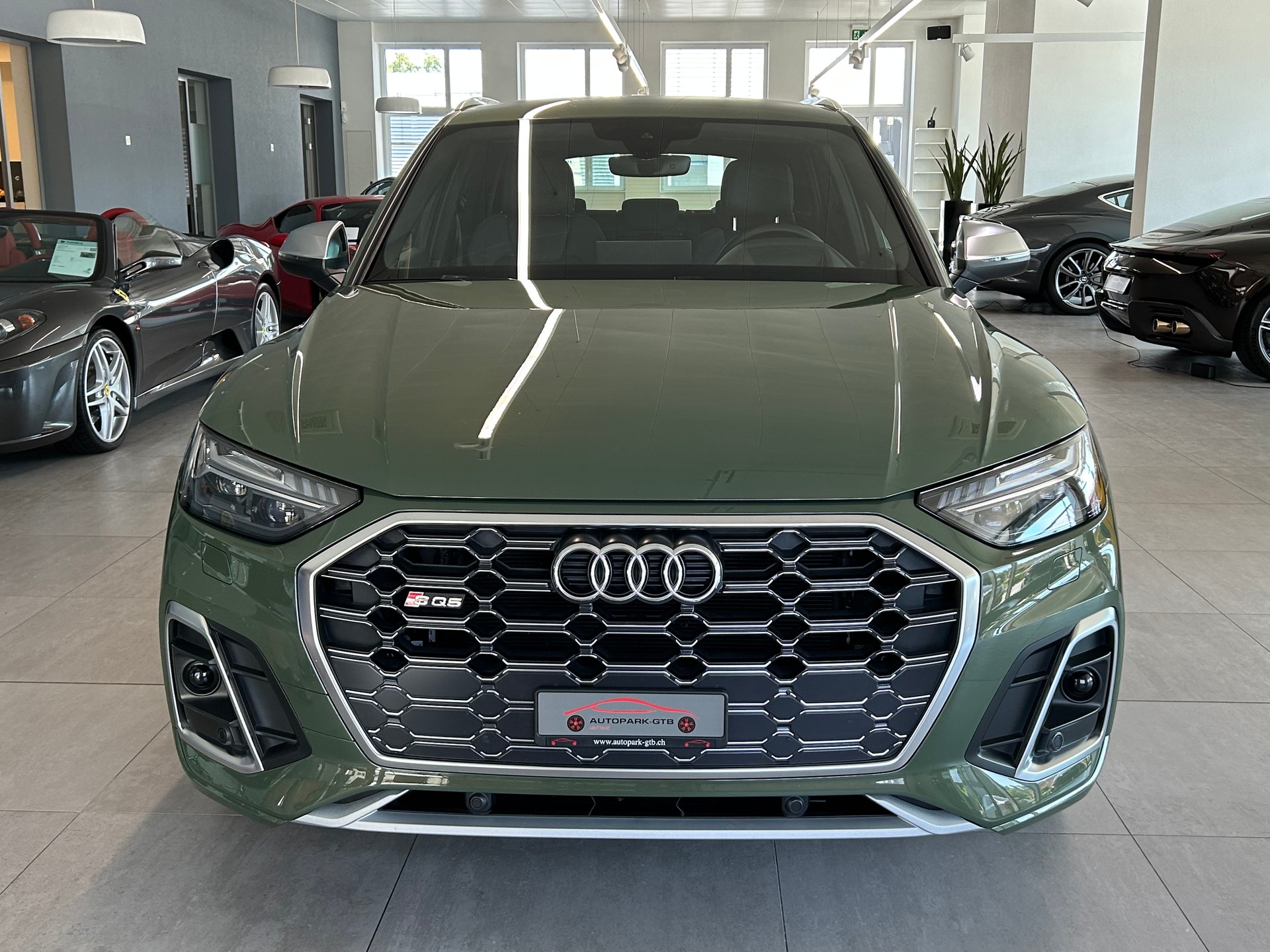 AUDI SQ5 TDI quattro tiptronic-image-2