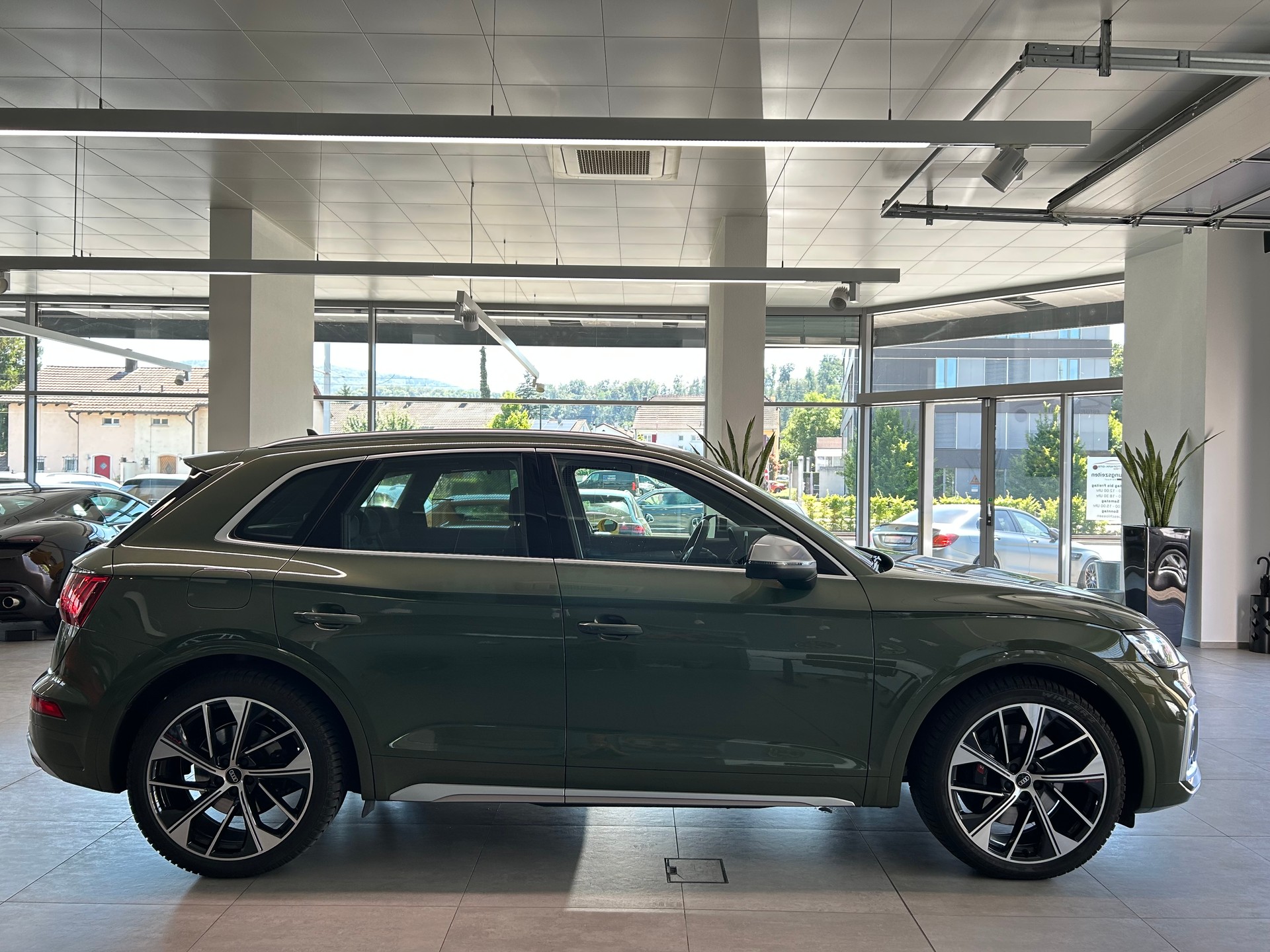 AUDI SQ5 TDI quattro tiptronic-image-4