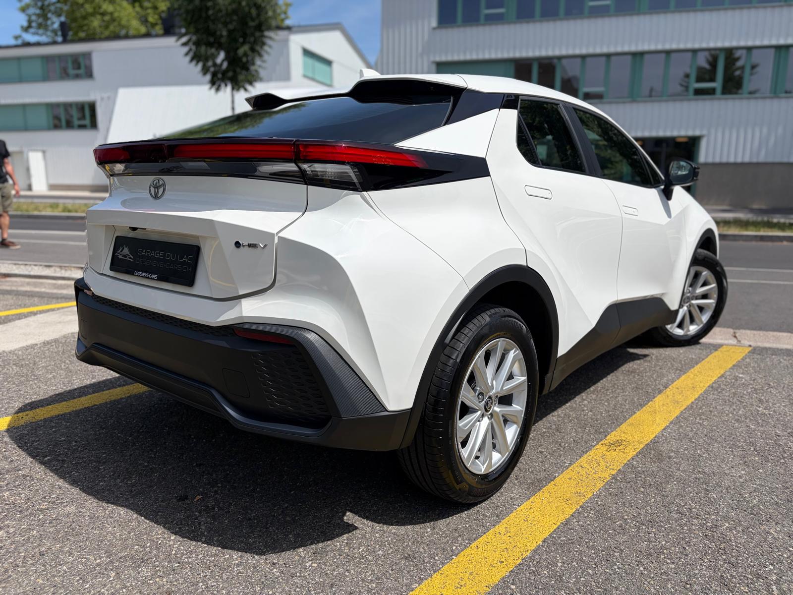 TOYOTA C-HR 1.8 HSD CVT Comfort-image-3