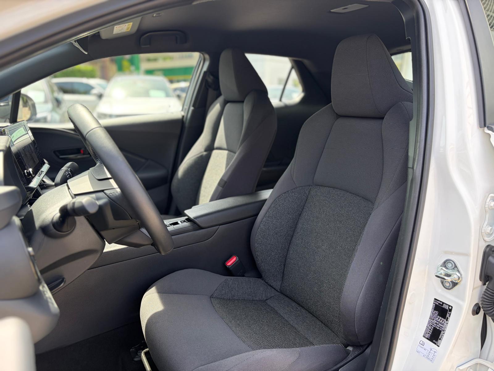 TOYOTA C-HR 1.8 HSD CVT Comfort-image-9