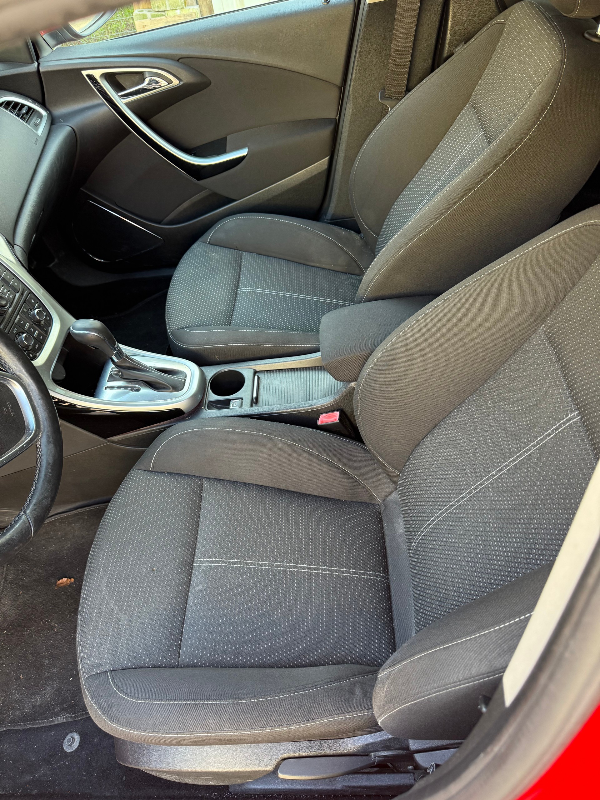 OPEL Astra SportsTourer 1.6i 16V Turbo Sport Automatic-image-7