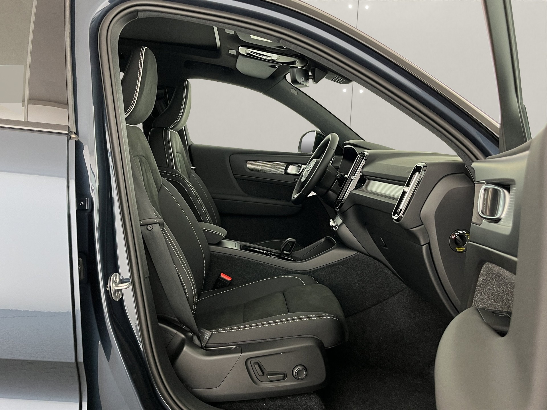VOLVO EX40 Twin Ultra Xcentric AWD-image-7