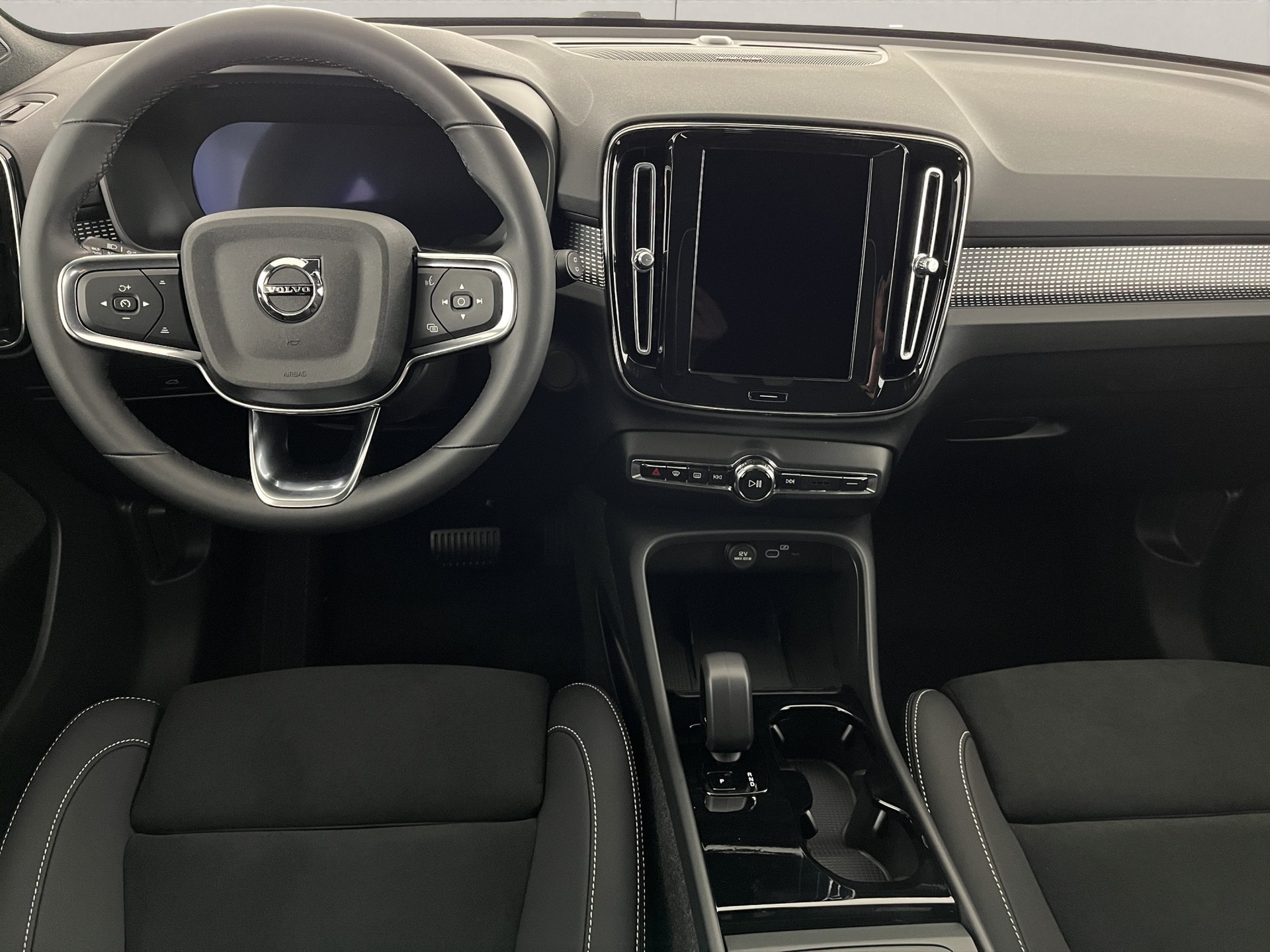VOLVO EX40 Twin Ultra Xcentric AWD-image-15