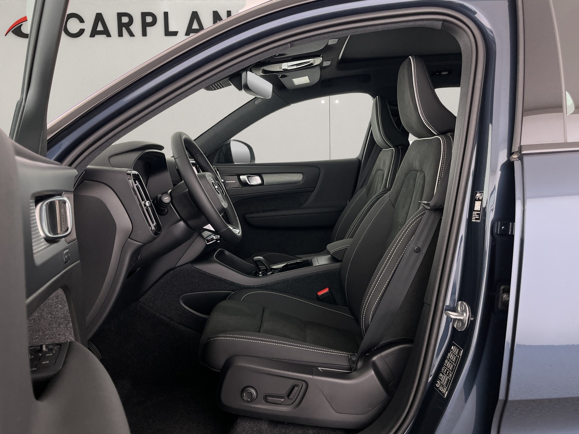 VOLVO EX40 Twin Ultra Xcentric AWD-image-9