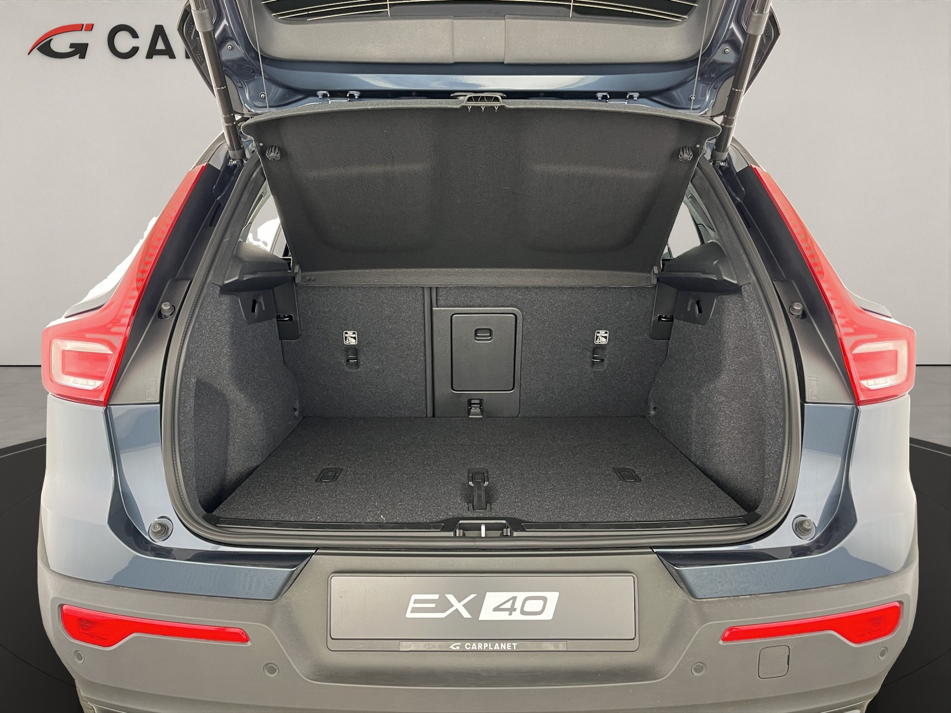 VOLVO EX40 Twin Ultra Xcentric AWD-image-5