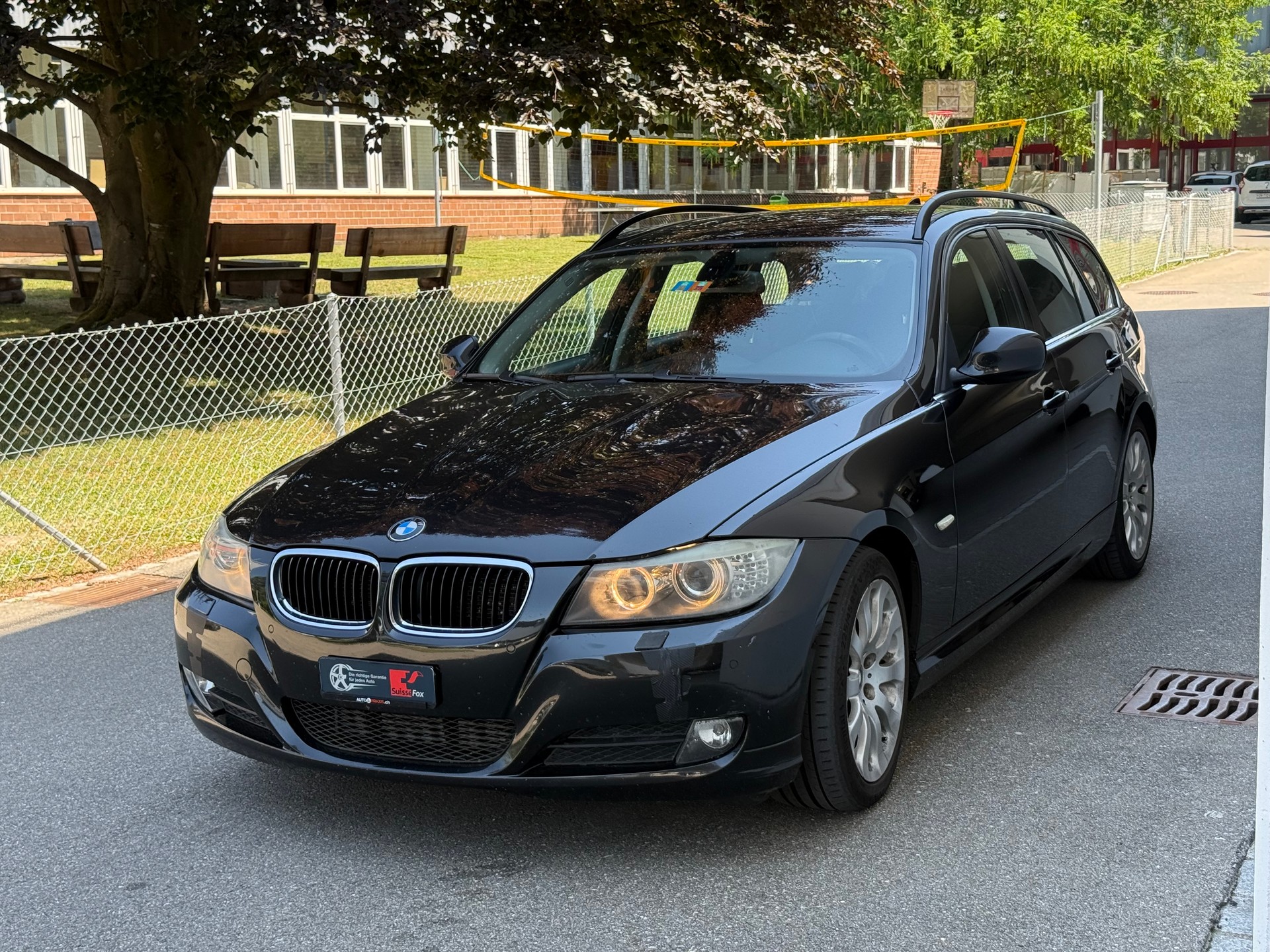 BMW 320d Touring more4you-image-1