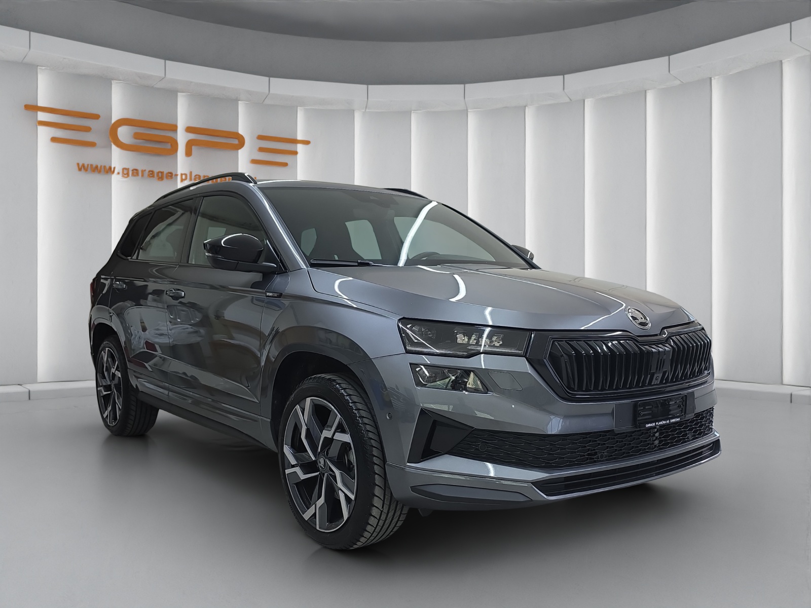 SKODA Karoq 2.0 TSI SportLine 4x4 DSG-image-1