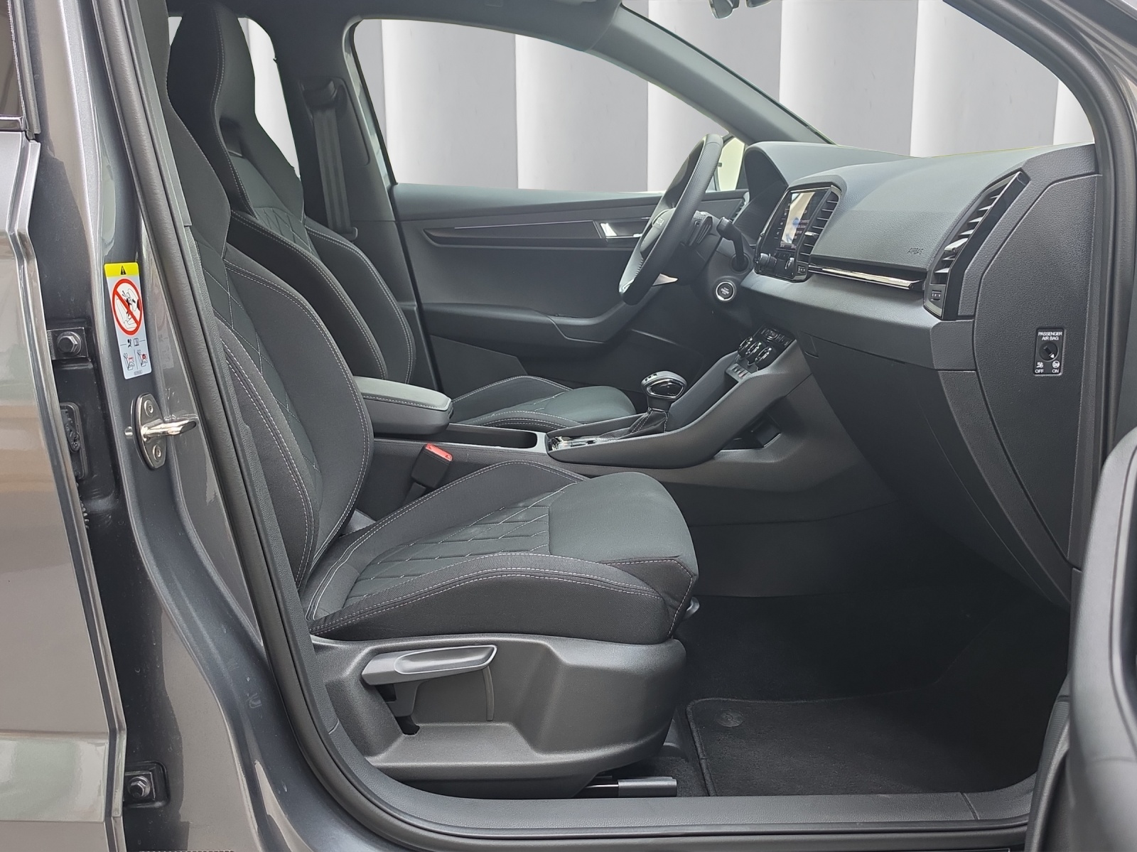 SKODA Karoq 2.0 TSI SportLine 4x4 DSG-image-11