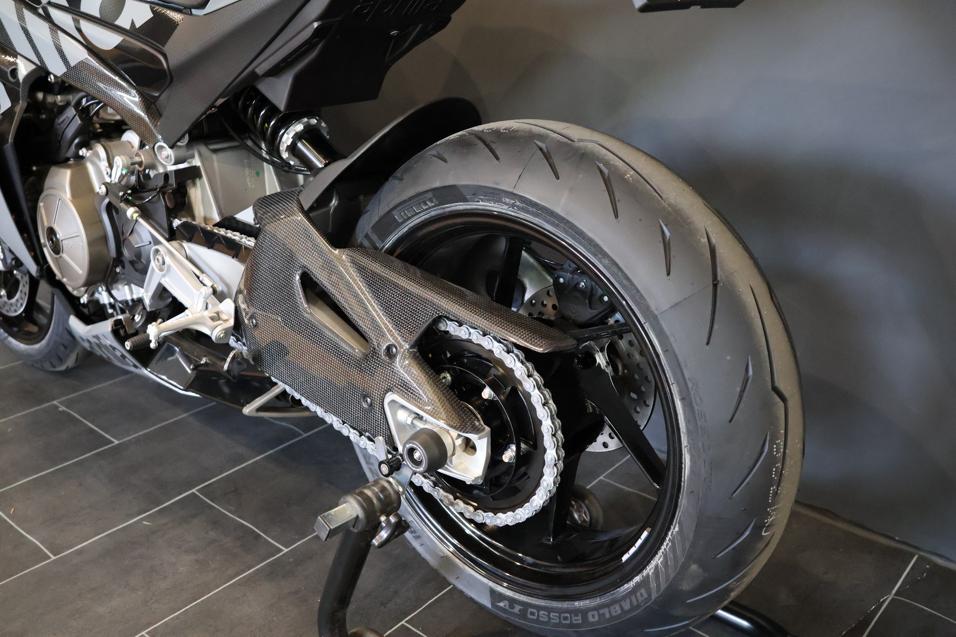 APRILIA RS 660 E5+ nardo grau extended (105ps)-image-8
