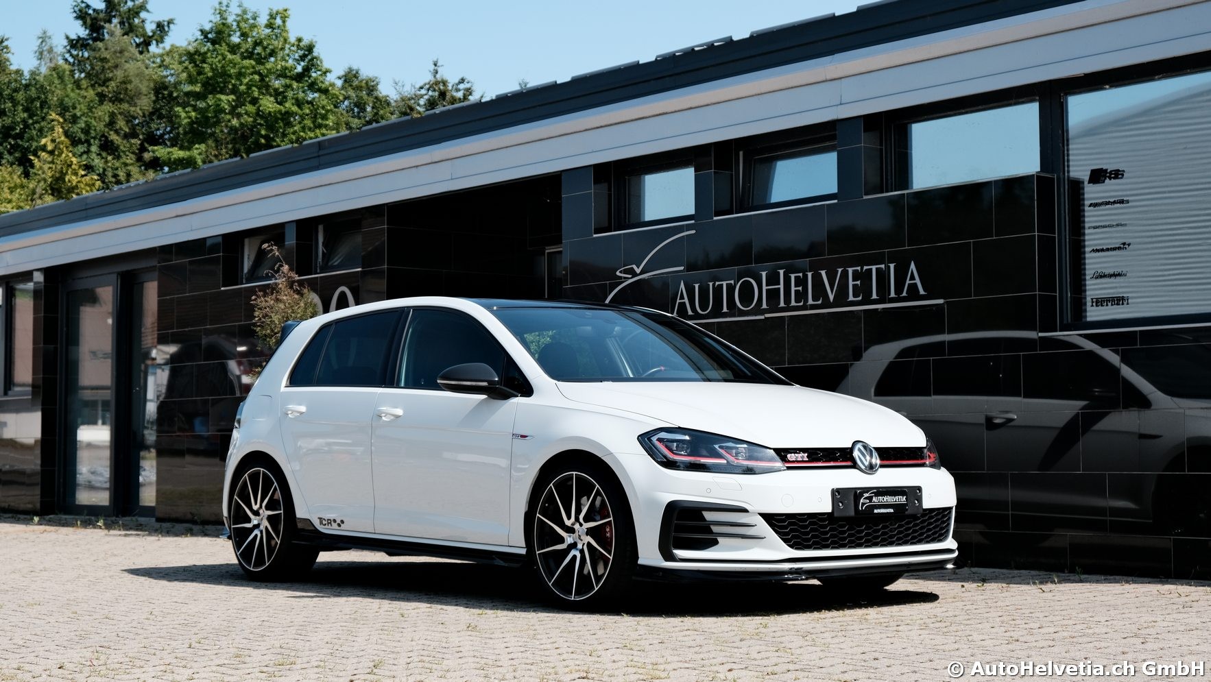 Car photo