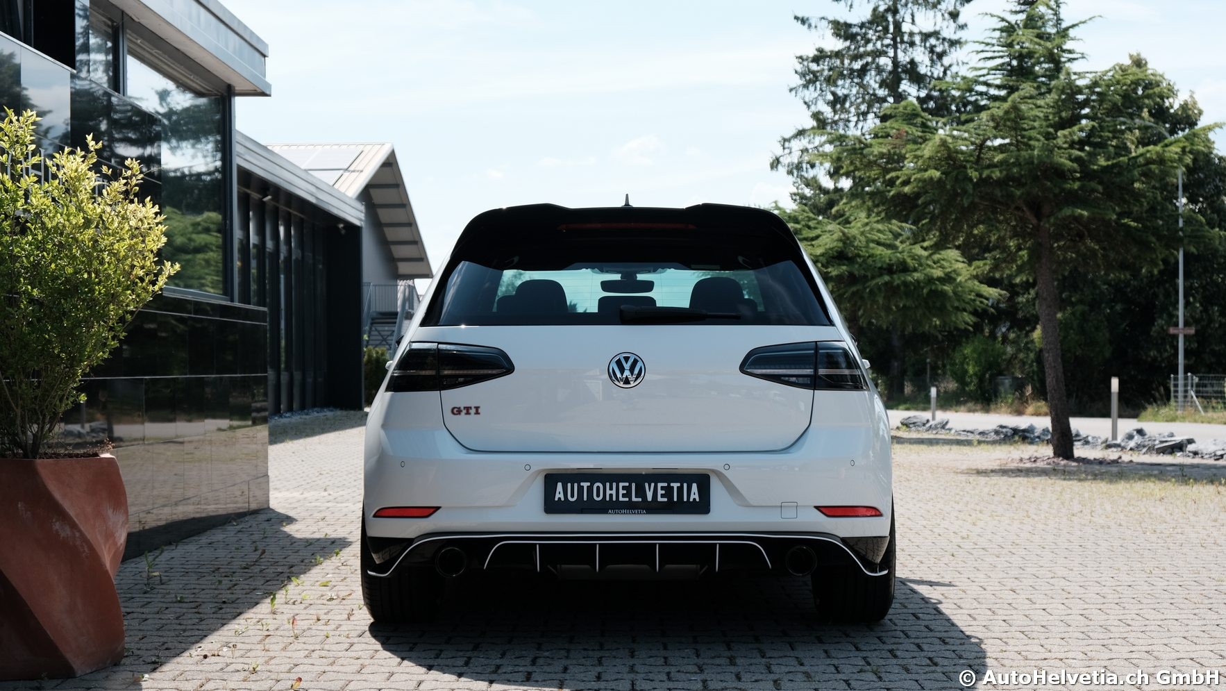 VW Golf 2.0 TSI GTI TCR - DSG-image-6