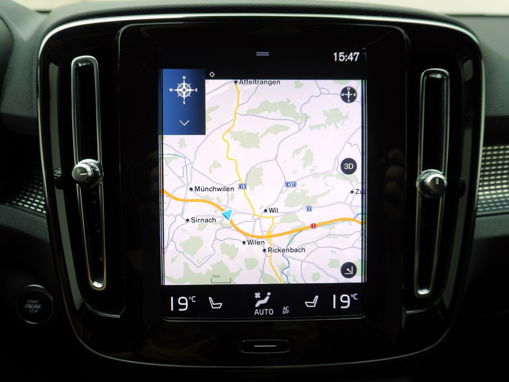 VOLVO XC40 2.0 T4 R-Design AWD-image-25
