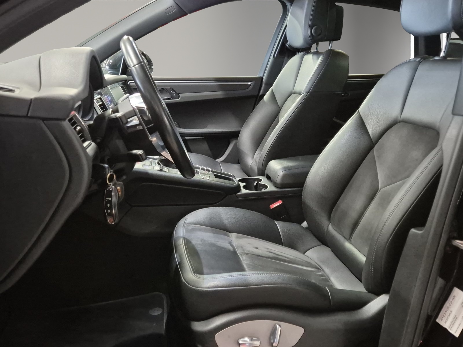 PORSCHE Macan PDK-image-7