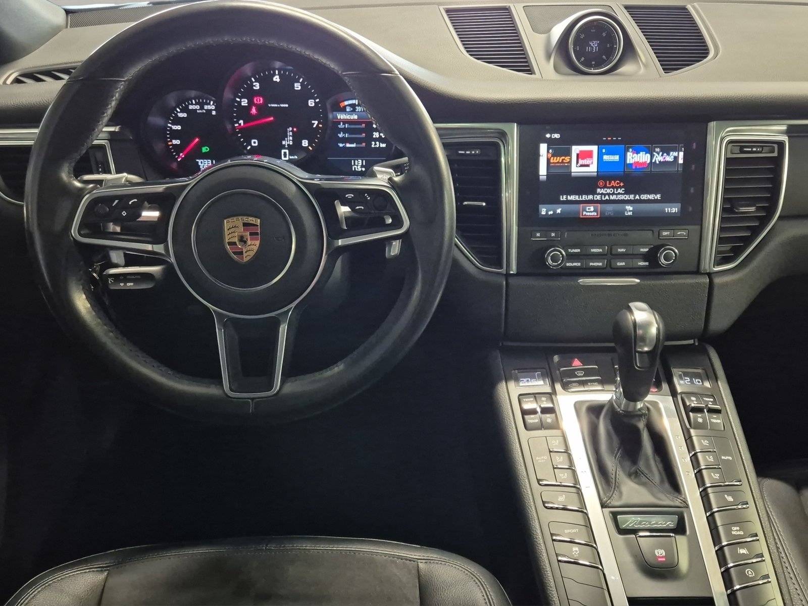 PORSCHE Macan PDK-image-8