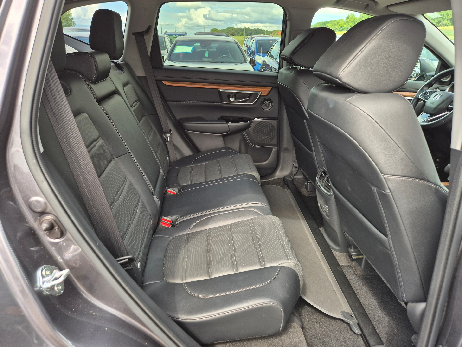 HONDA CR-V 1.5 i-VTEC Elegance 4WD Automatic-image-9