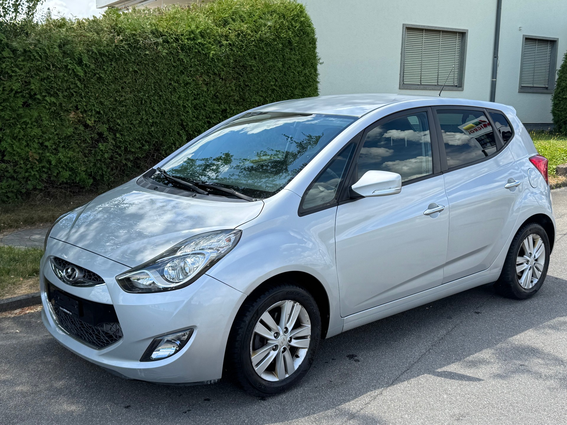HYUNDAI iX20 1.6 Style Automatic-image-0